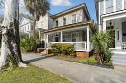 Parkside Historic Retreat | Pets, Porch & Backyard