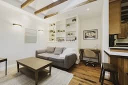 Elegant Forsyth Park Carriage House, Dog-Friendly